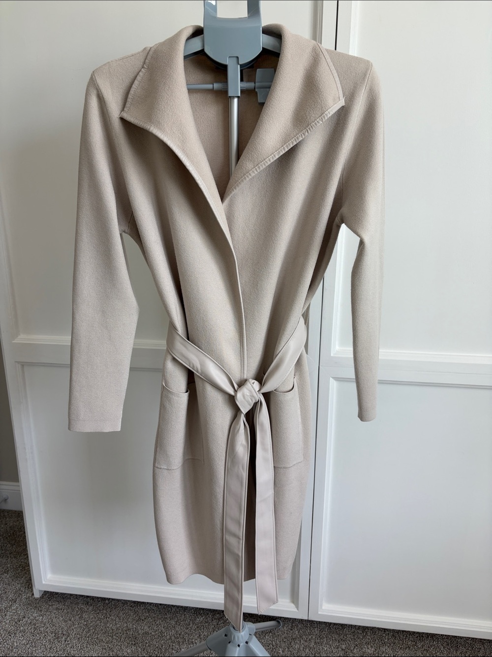 Tahari Cream Long-Sleeve Belted Knit Jacket